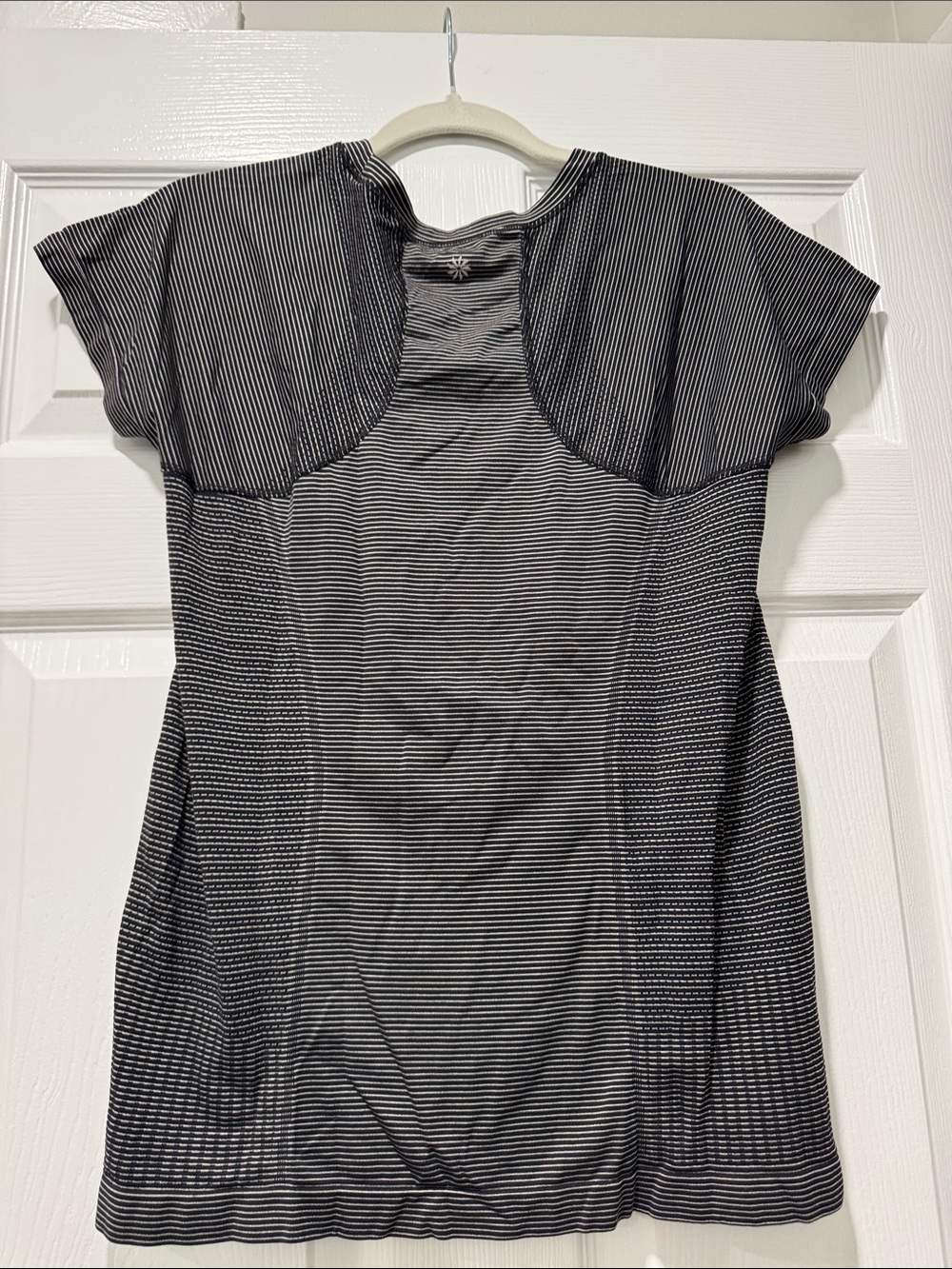 Athleta Top - Picture 2 of 3